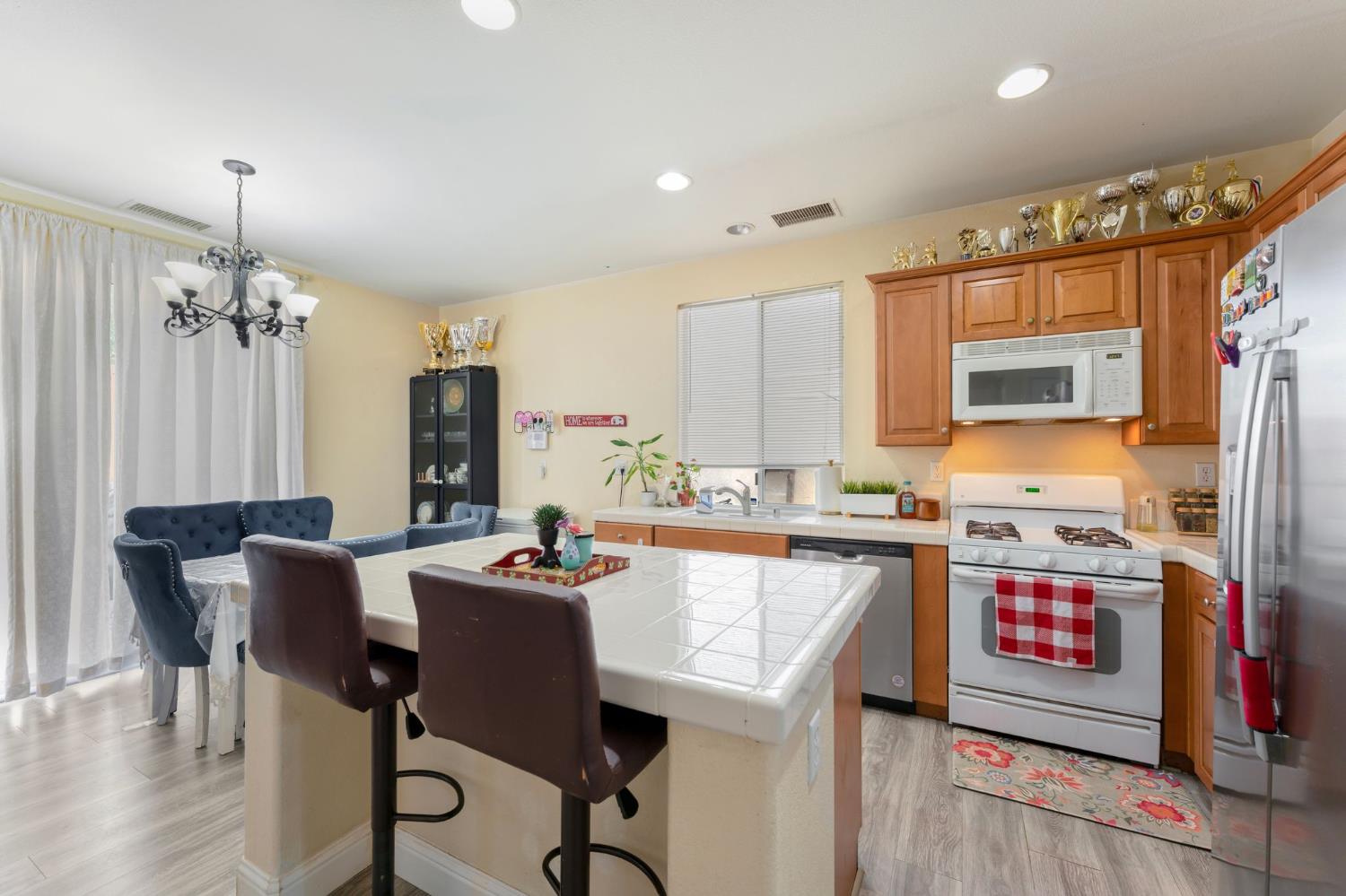 3359 Colchester Avenue Sacramento CA 95834