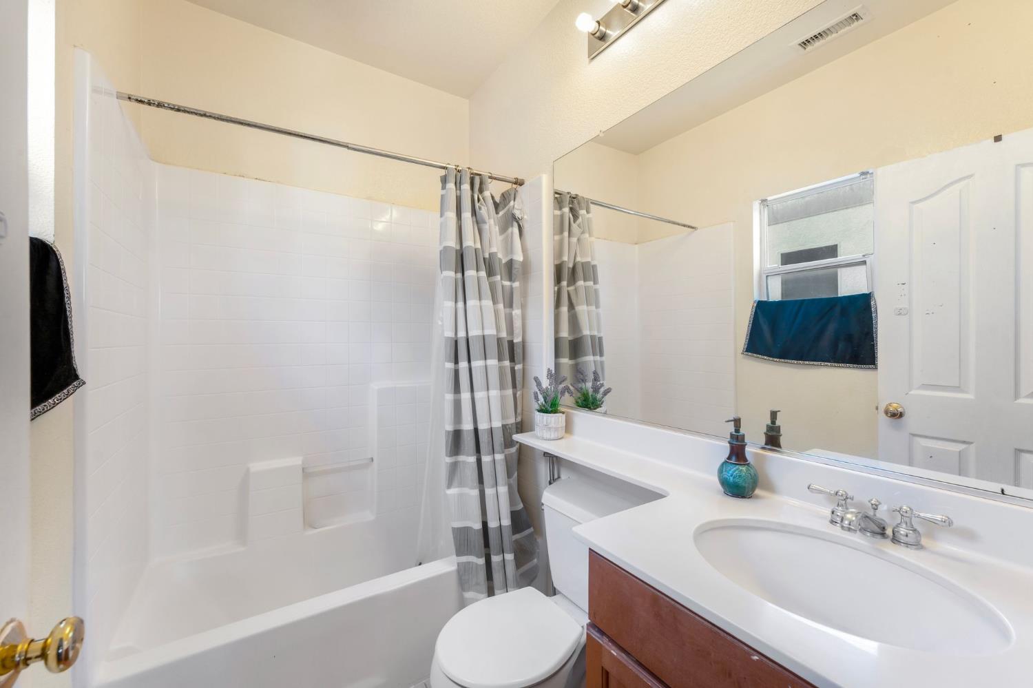 3359 Colchester Avenue Sacramento CA 95834