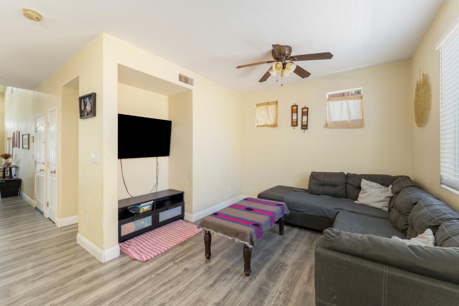 3359 Colchester Avenue Sacramento CA 95834