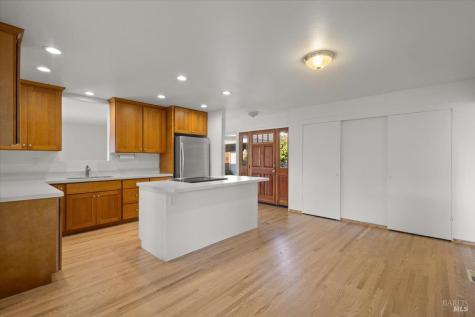 171 Alma Avenue Rohnert Park CA 94928