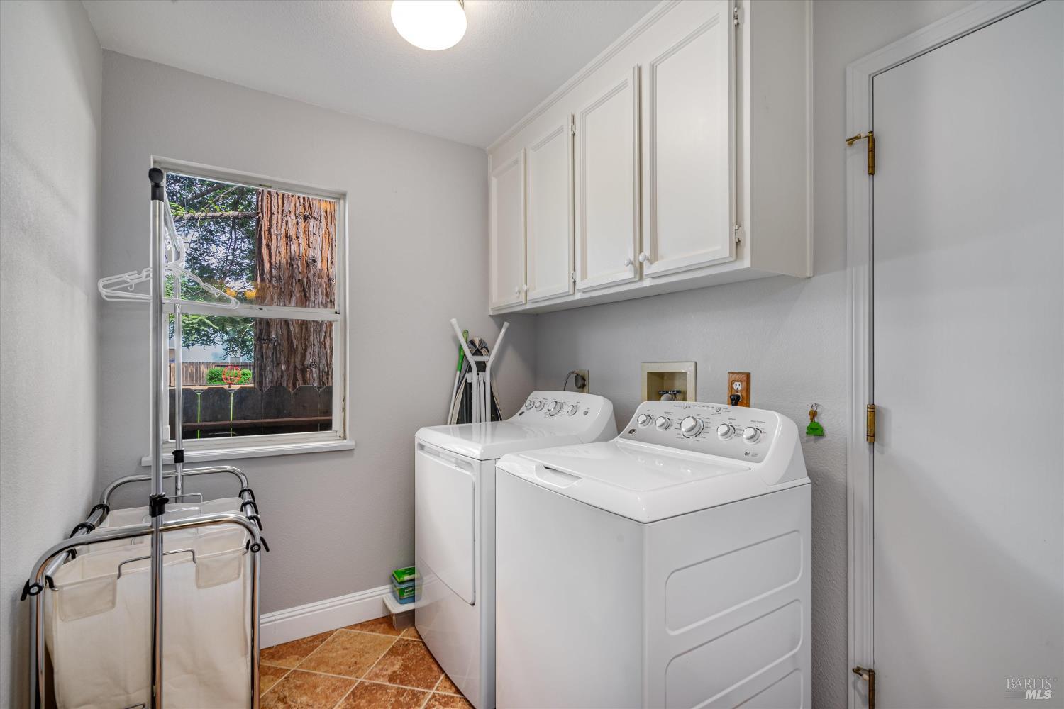 182 Wikiup Meadows Drive Santa Rosa CA 95403