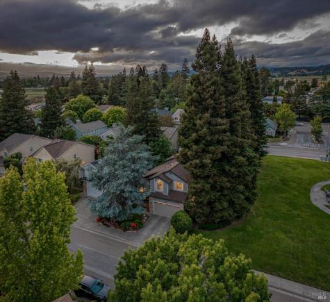 182 Wikiup Meadows Drive Santa Rosa CA 95403