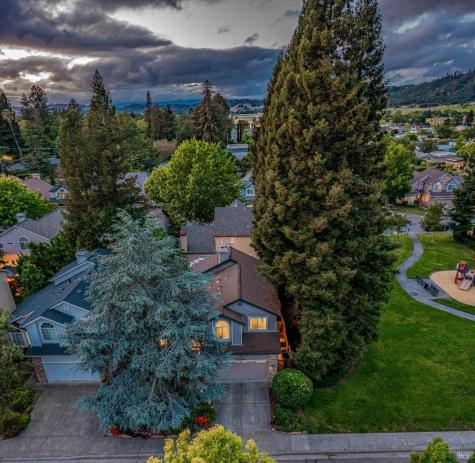 182 Wikiup Meadows Drive Santa Rosa CA 95403
