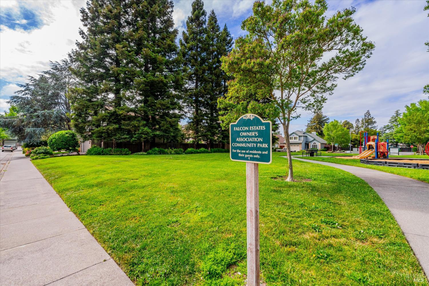 182 Wikiup Meadows Drive Santa Rosa CA 95403