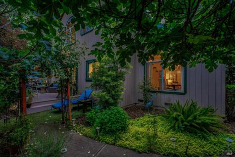 182 Wikiup Meadows Drive Santa Rosa CA 95403