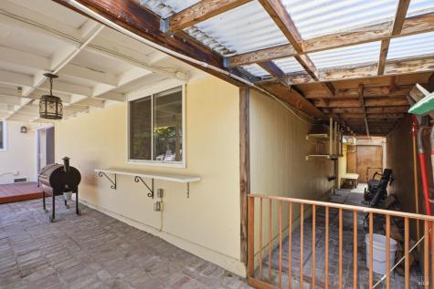 1059 Santa Clara Lane Petaluma CA 94954