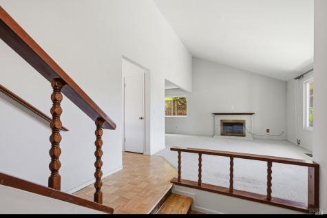 1059 Santa Clara Lane Petaluma CA 94954