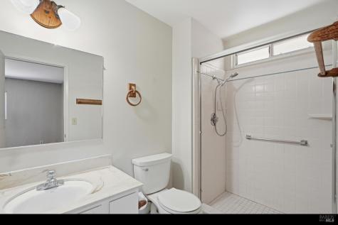 1059 Santa Clara Lane Petaluma CA 94954