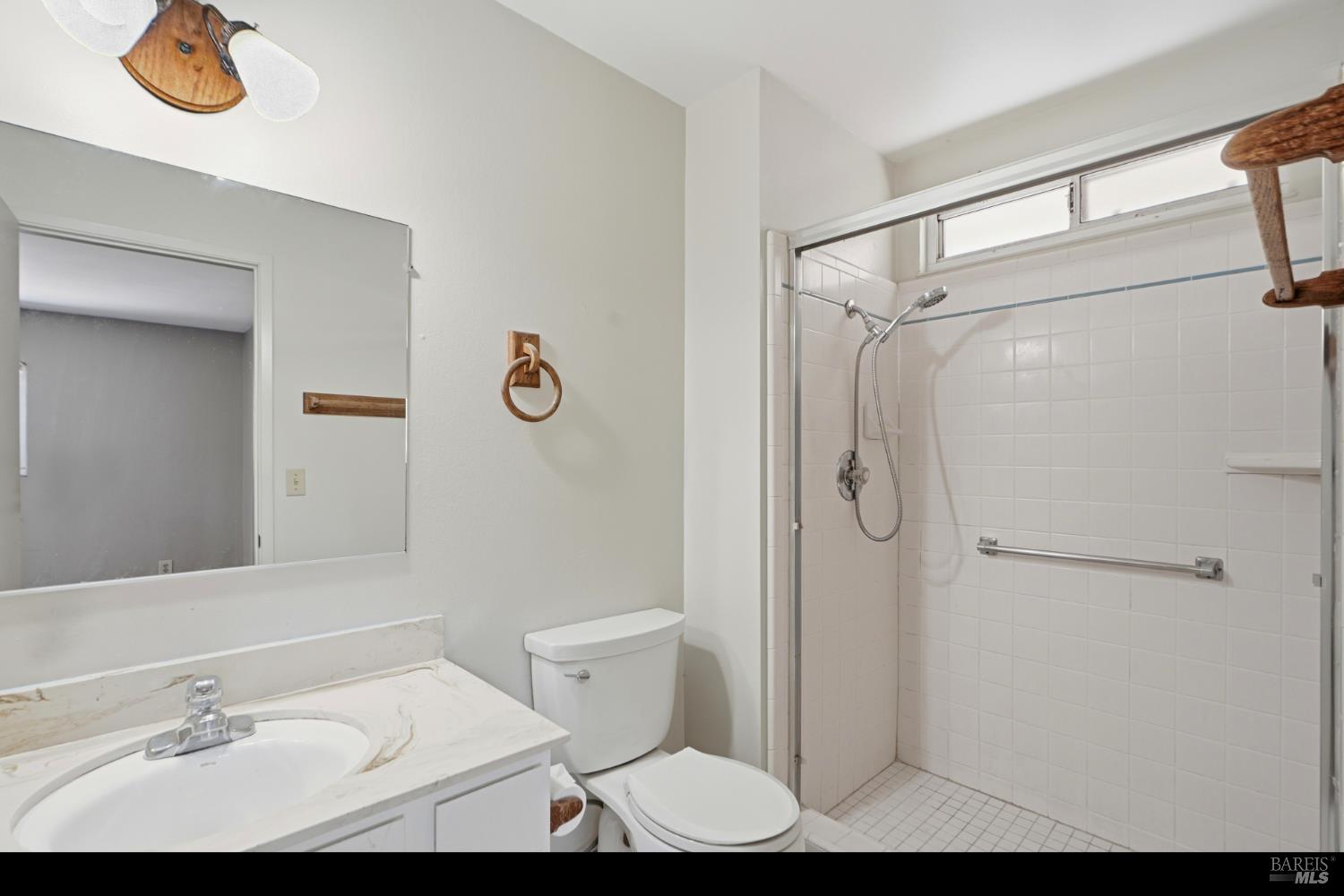 1059 Santa Clara Lane Petaluma CA 94954