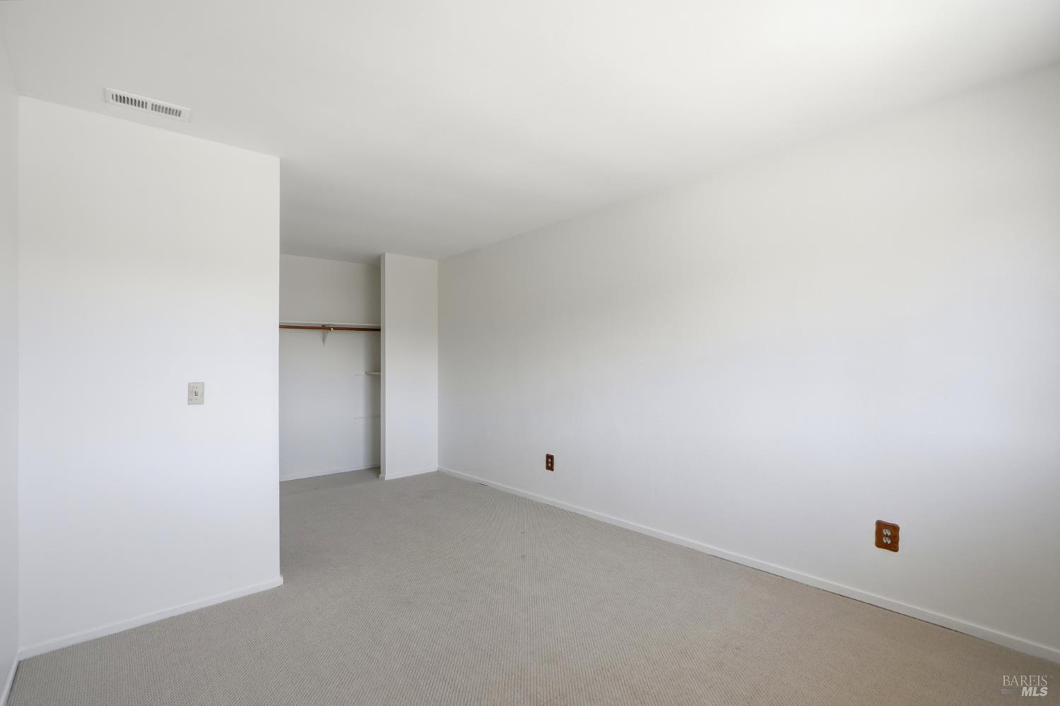 1059 Santa Clara Lane Petaluma CA 94954