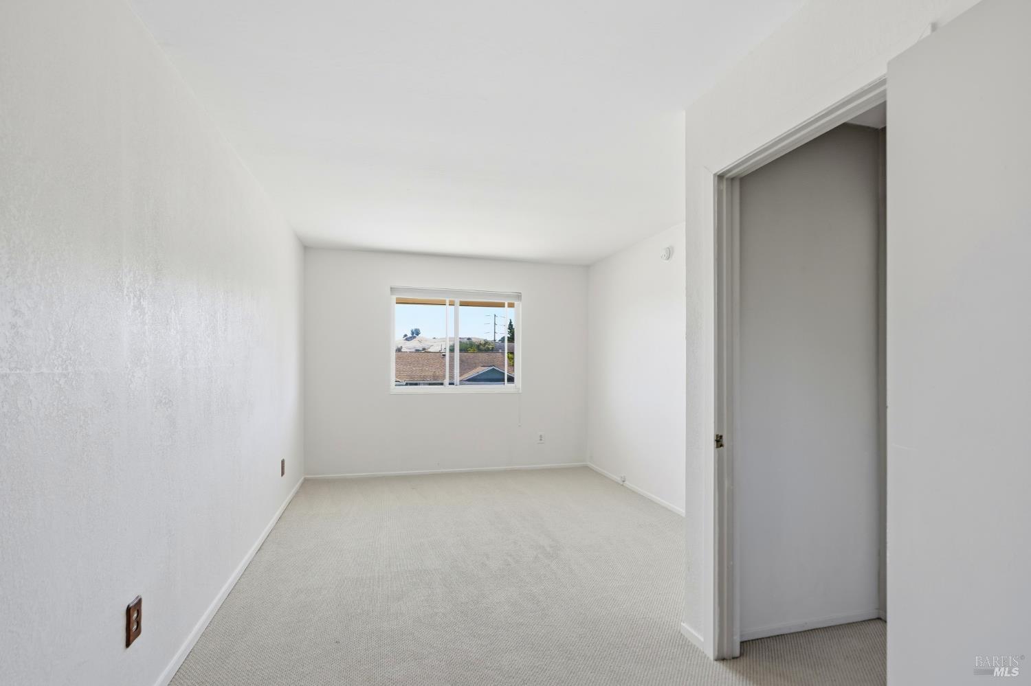1059 Santa Clara Lane Petaluma CA 94954
