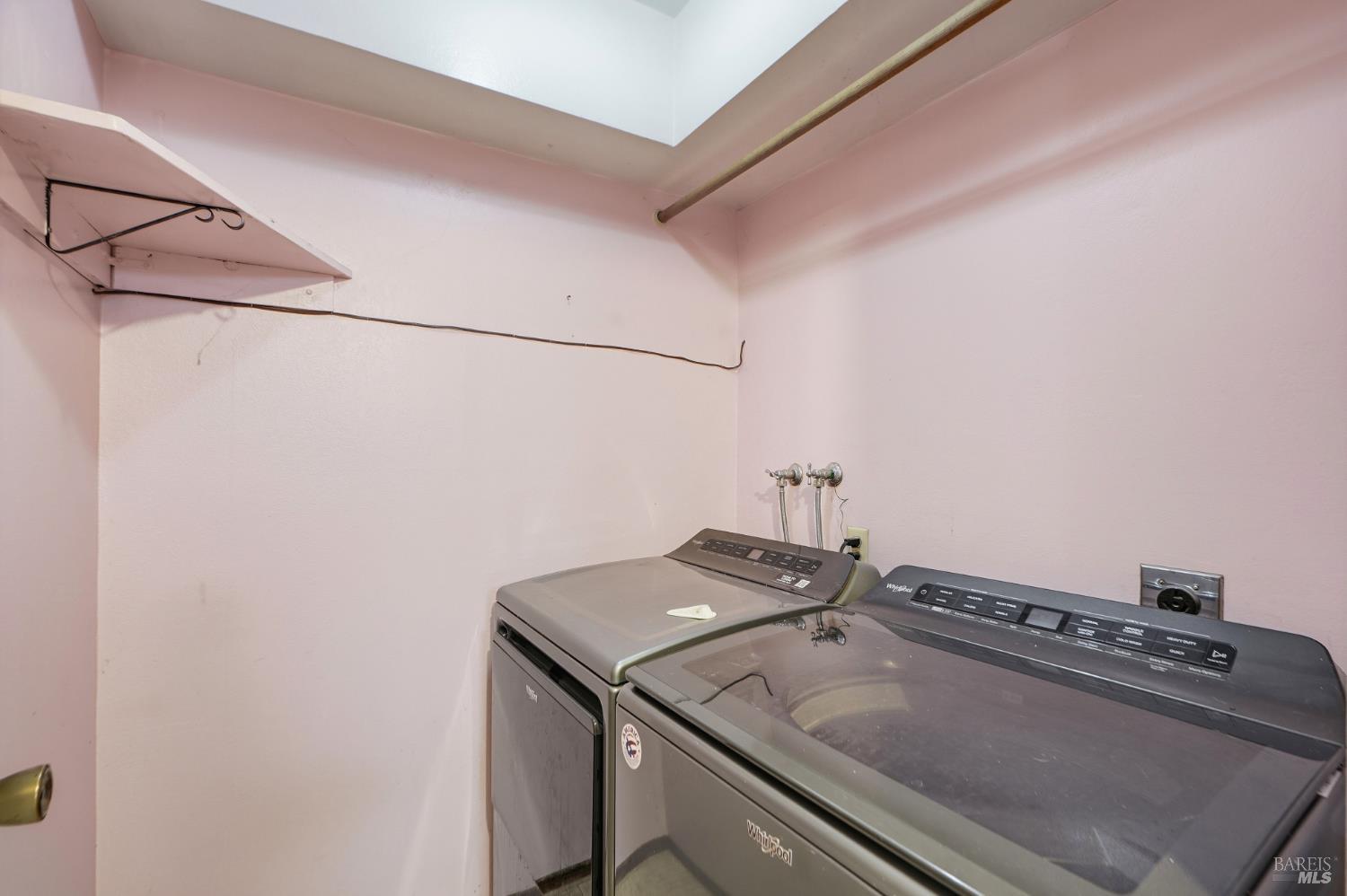 1059 Santa Clara Lane Petaluma CA 94954