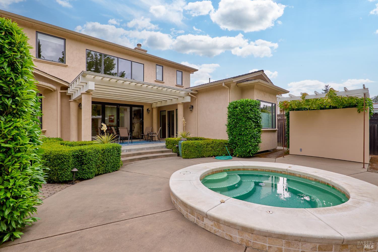 1702 Myrtle Street Calistoga CA 94515