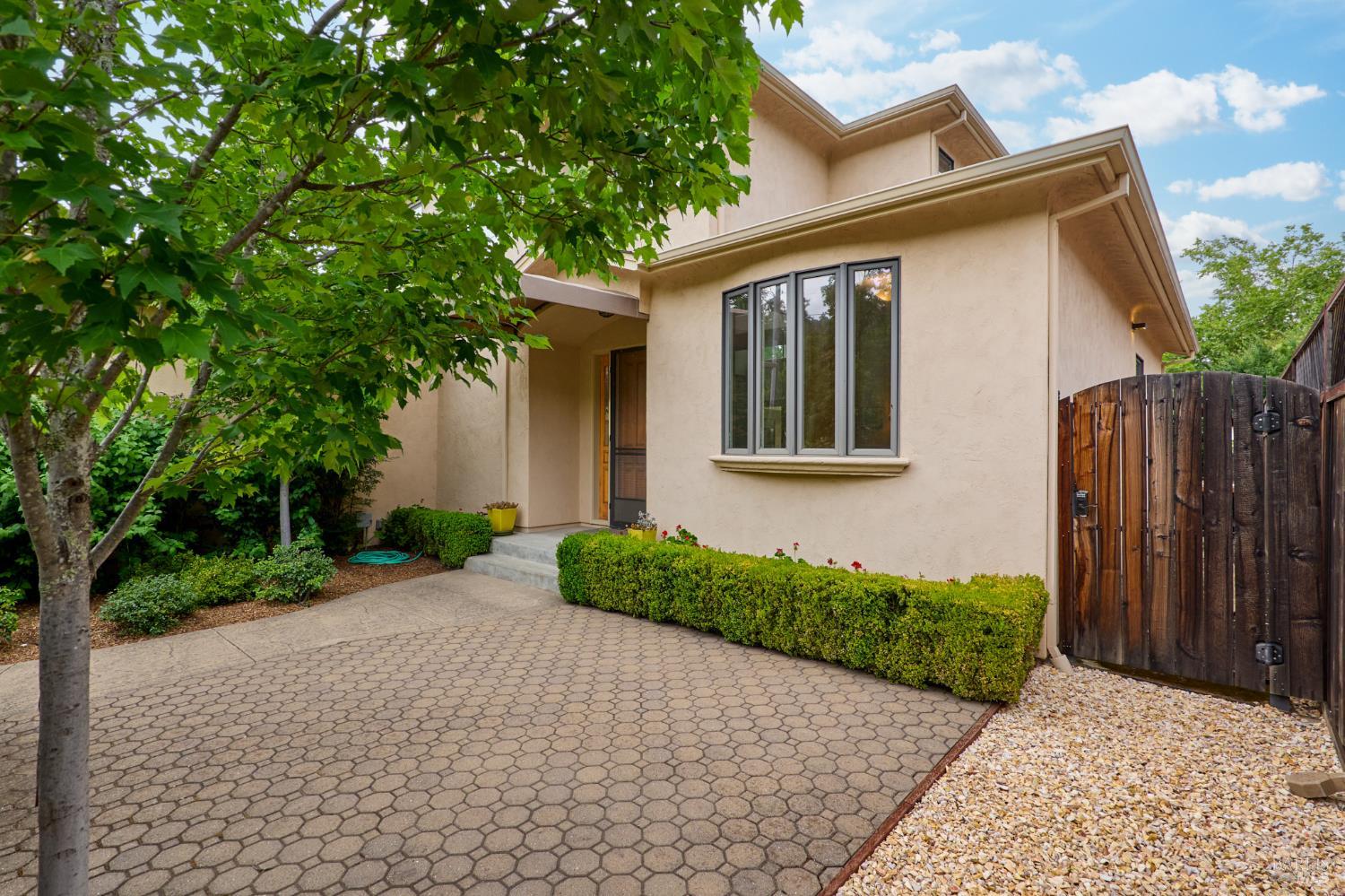 1702 Myrtle Street Calistoga CA 94515