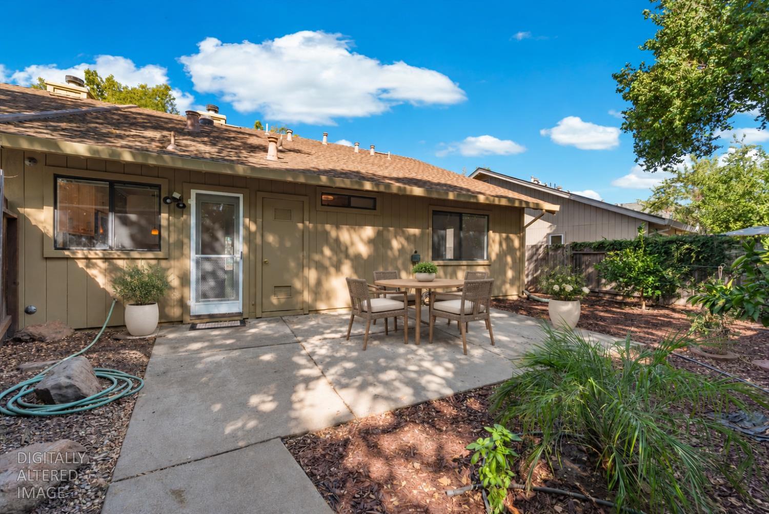 1618 Valdora Street Davis CA 95618