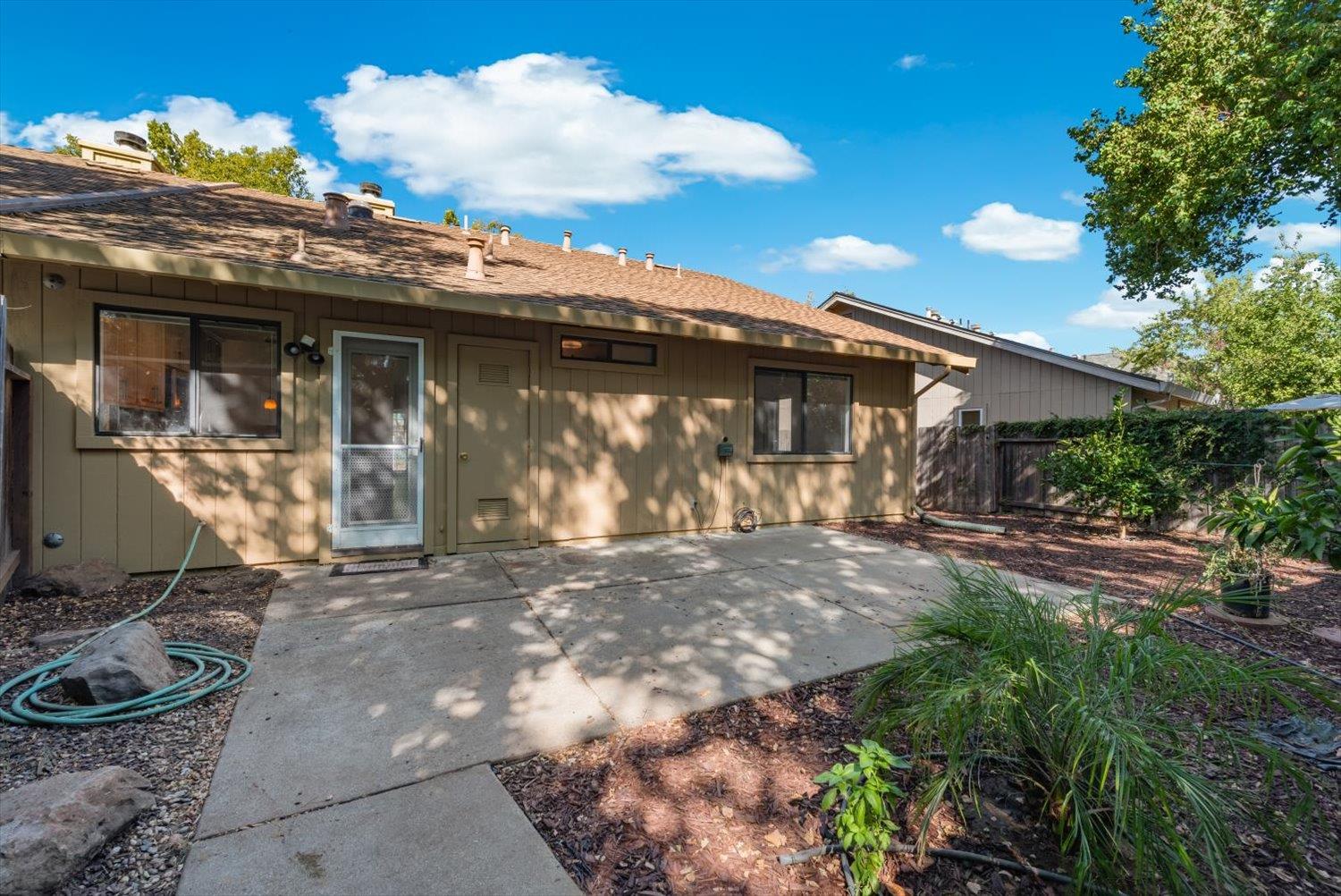 1618 Valdora Street Davis CA 95618