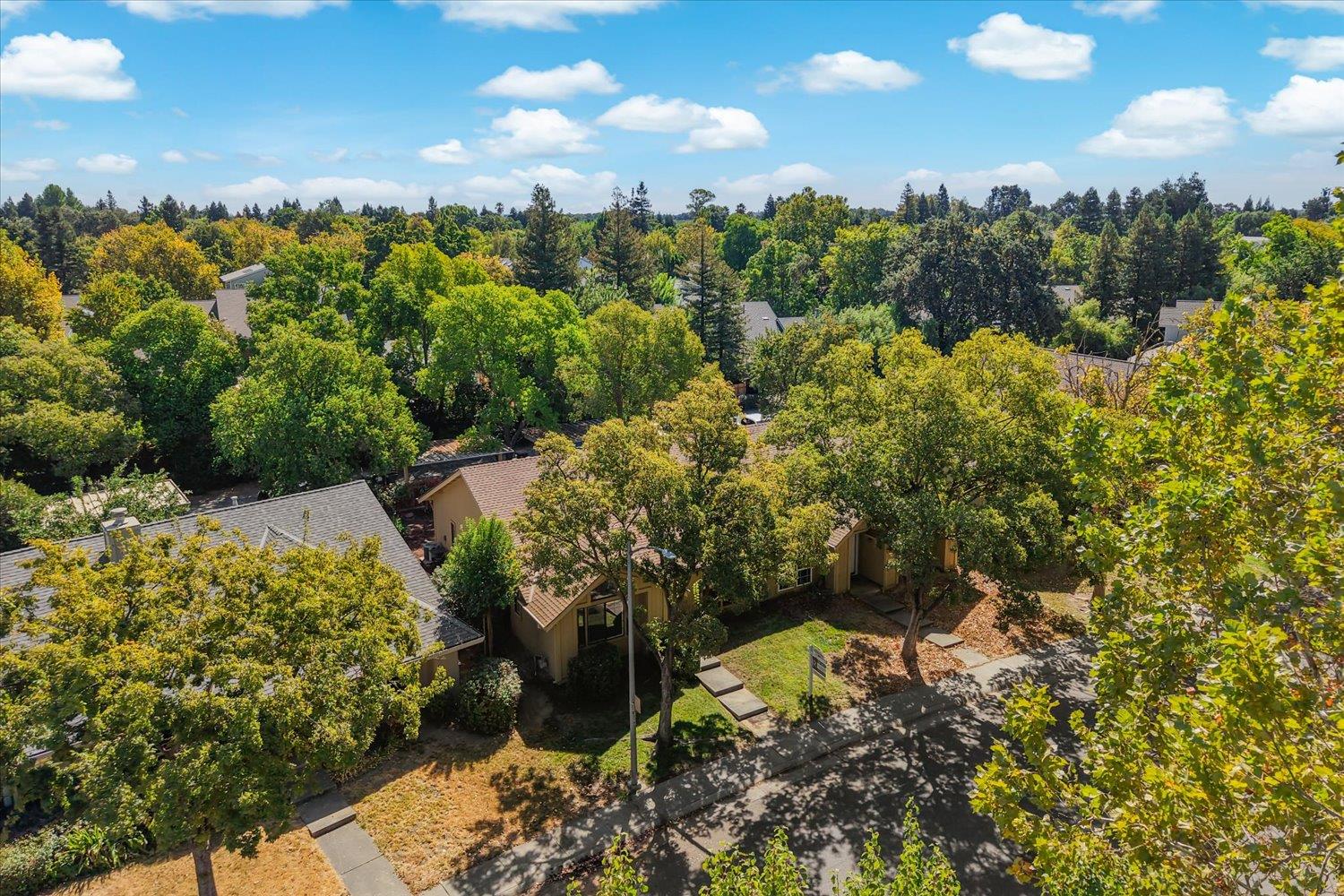 1618 Valdora Street Davis CA 95618