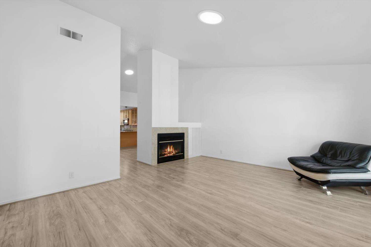 1618 Valdora Street Davis CA 95618