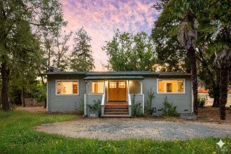 635 Goodwin Avenue Penngrove CA 94951