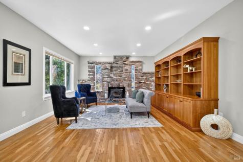 635 Goodwin Avenue Penngrove CA 94951