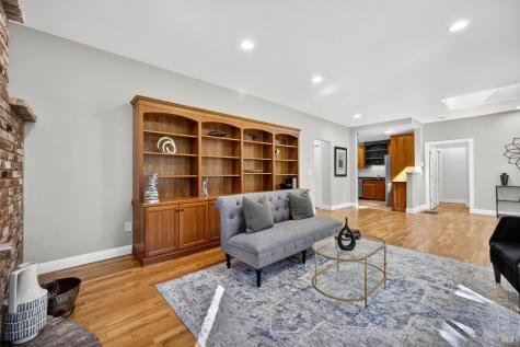 635 Goodwin Avenue Penngrove CA 94951