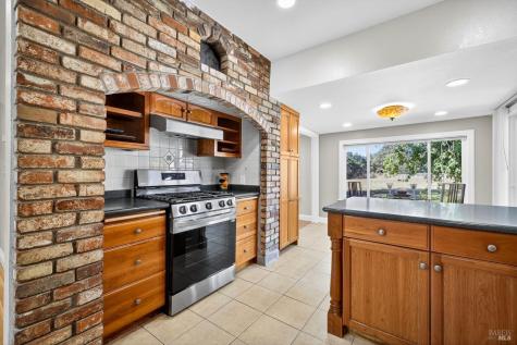 635 Goodwin Avenue Penngrove CA 94951