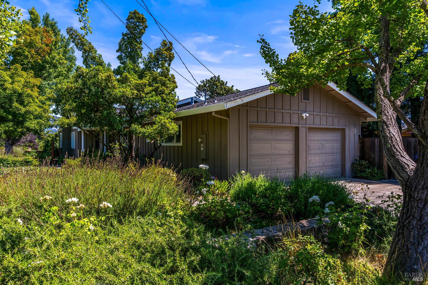 1597 Sulphur Springs Avenue St. Helena CA 94574