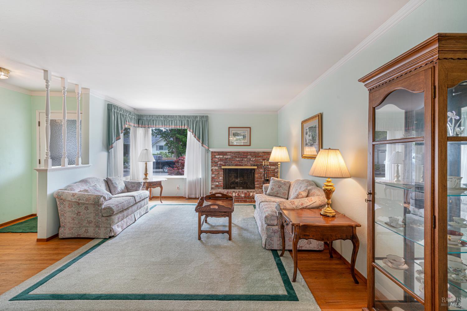 1819 Woodward Drive Santa Rosa CA 95405