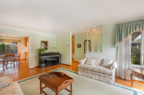1819 Woodward Drive Santa Rosa CA 95405