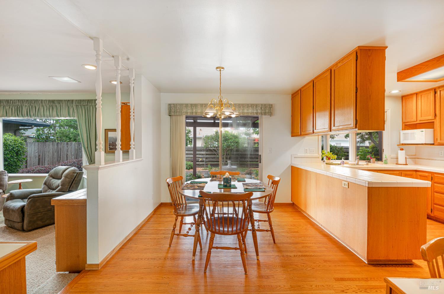 1819 Woodward Drive Santa Rosa CA 95405