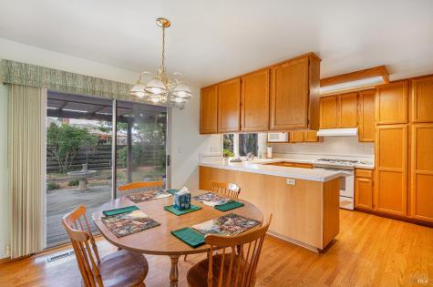 1819 Woodward Drive Santa Rosa CA 95405