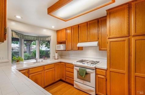 1819 Woodward Drive Santa Rosa CA 95405
