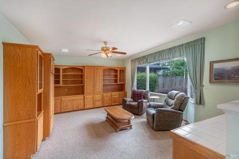 1819 Woodward Drive Santa Rosa CA 95405