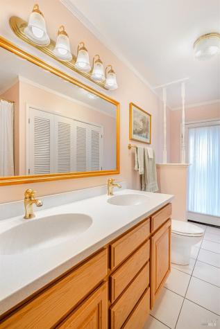 1819 Woodward Drive Santa Rosa CA 95405