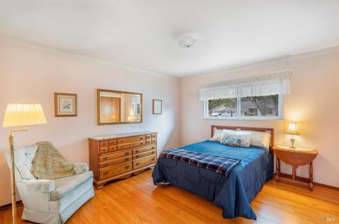 1819 Woodward Drive Santa Rosa CA 95405