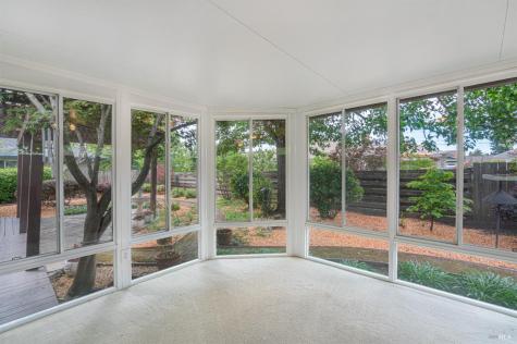 1819 Woodward Drive Santa Rosa CA 95405