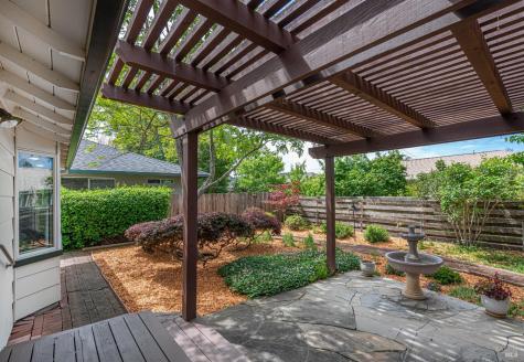 1819 Woodward Drive Santa Rosa CA 95405