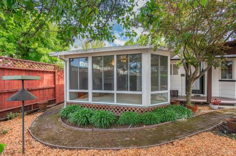 1819 Woodward Drive Santa Rosa CA 95405