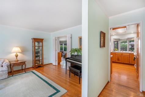 1819 Woodward Drive Santa Rosa CA 95405