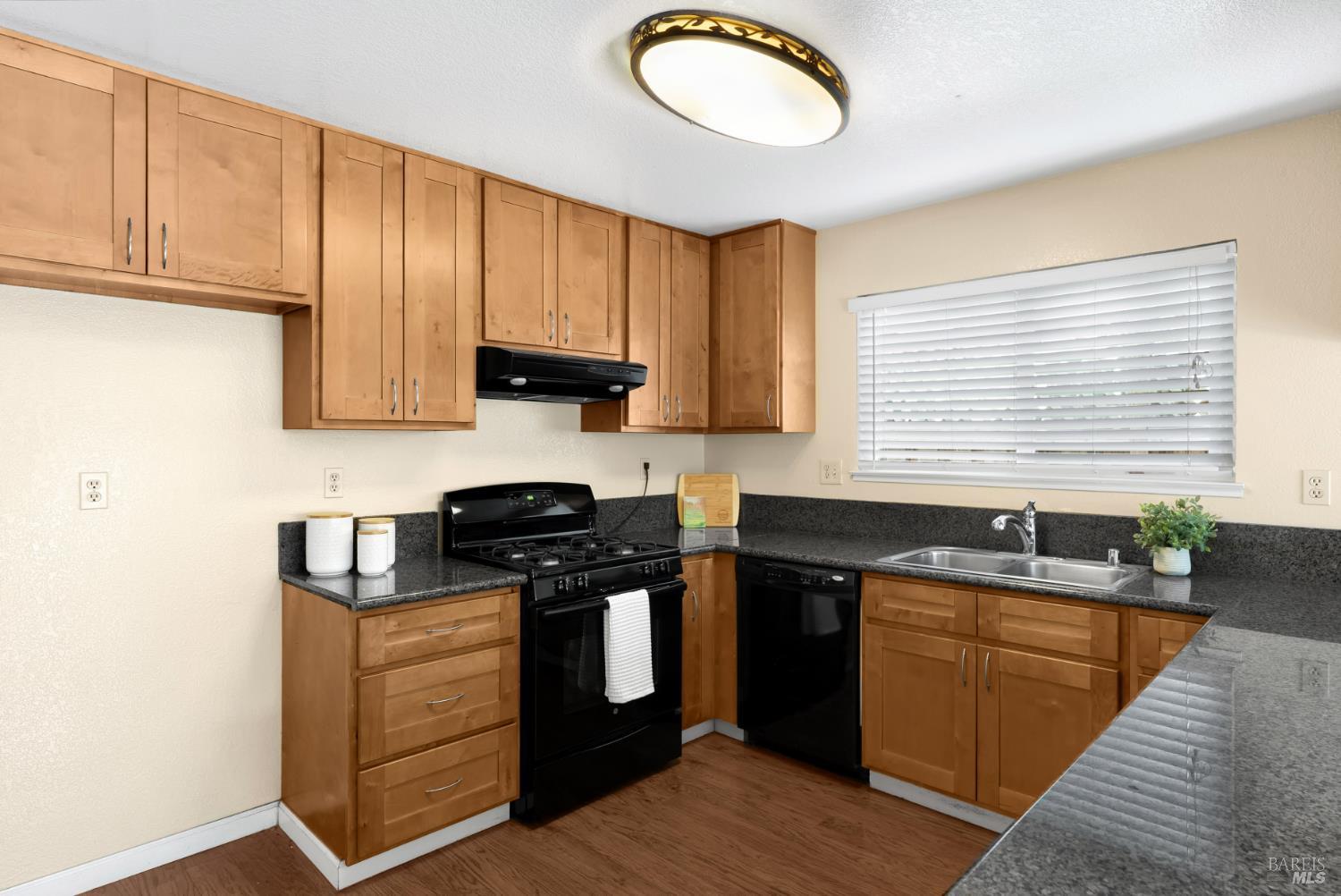 4984 Fern Place Rohnert Park CA 94928