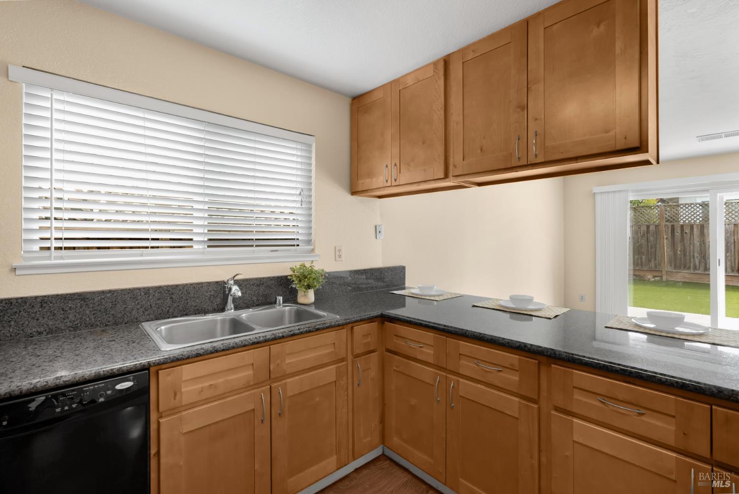 4984 Fern Place Rohnert Park CA 94928