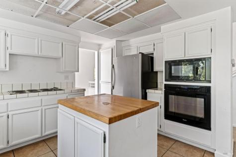 306 Whitethorn Court Windsor CA 95492
