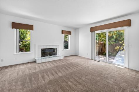 306 Whitethorn Court Windsor CA 95492