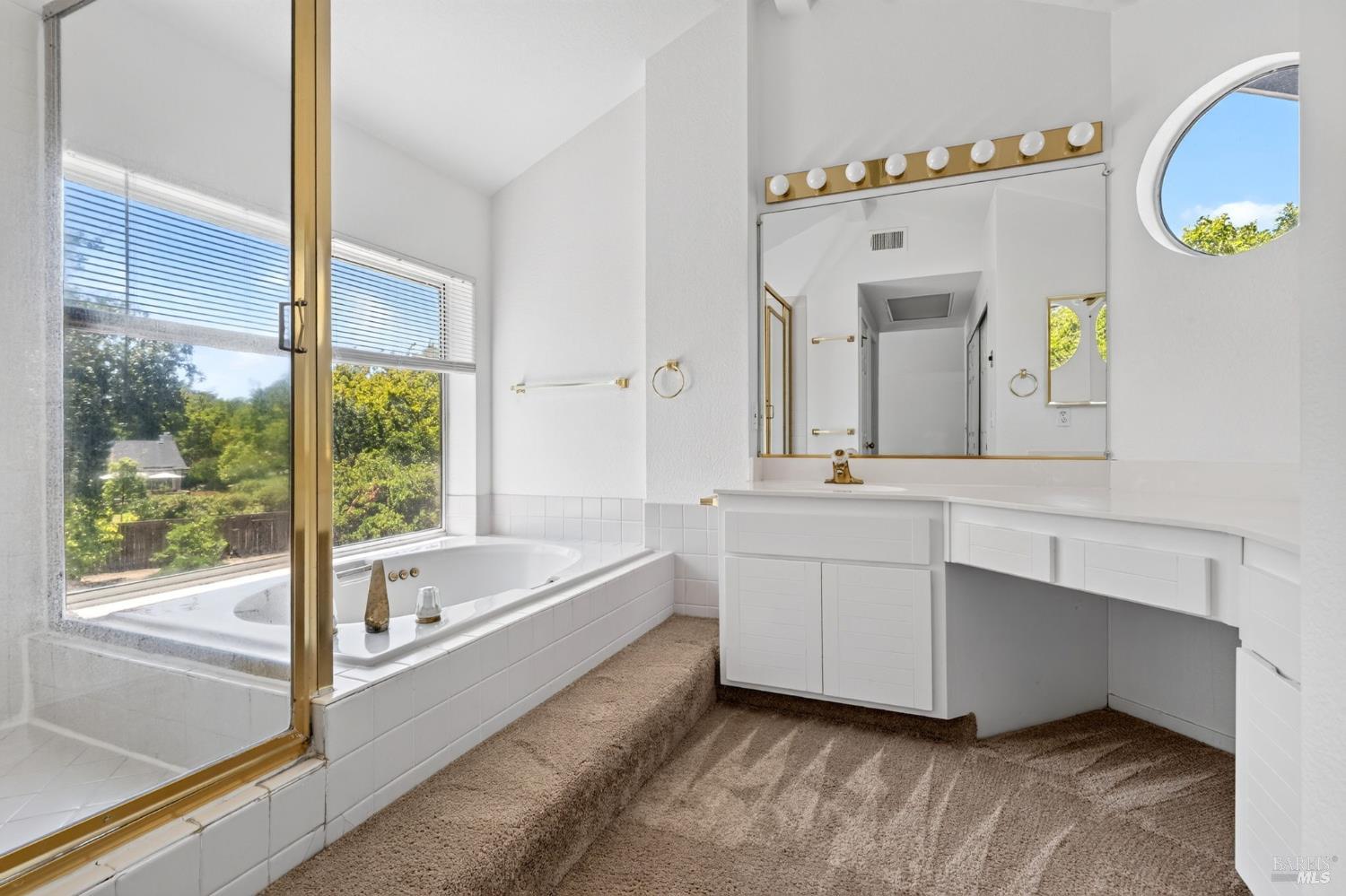 306 Whitethorn Court Windsor CA 95492
