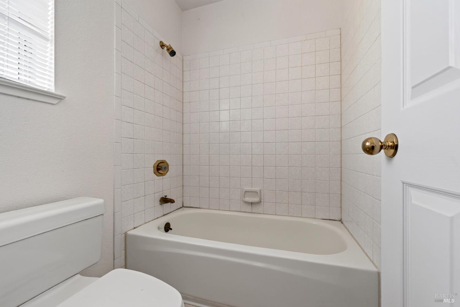 306 Whitethorn Court Windsor CA 95492