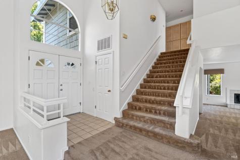 306 Whitethorn Court Windsor CA 95492