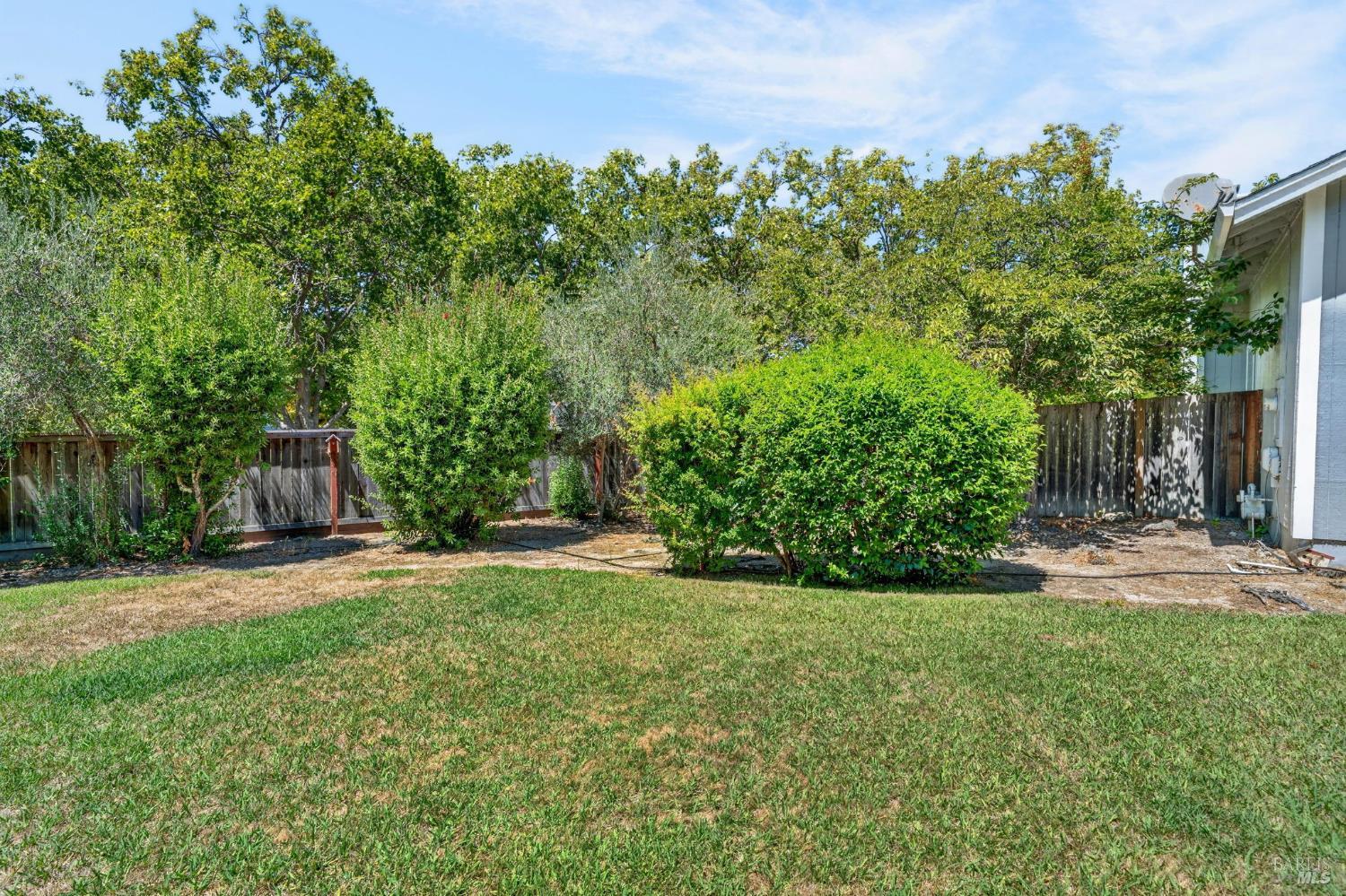 306 Whitethorn Court Windsor CA 95492