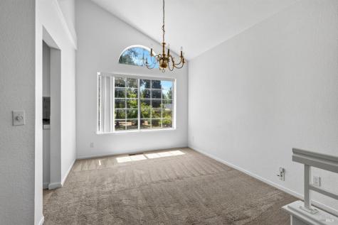 306 Whitethorn Court Windsor CA 95492