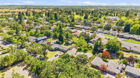 373 Piezzi Road Santa Rosa CA 95401