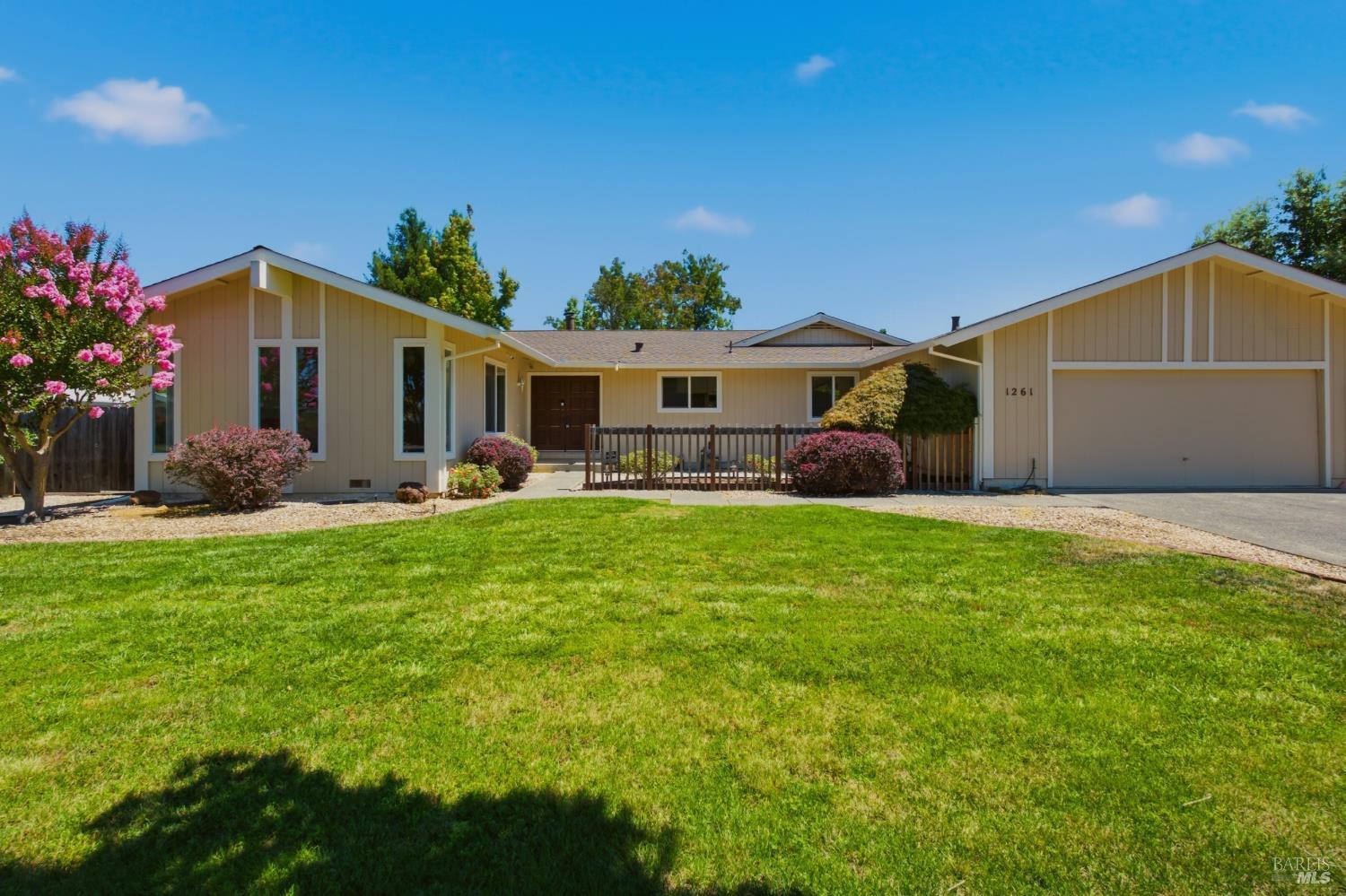 1261 Sweetbriar Drive Napa CA 94558